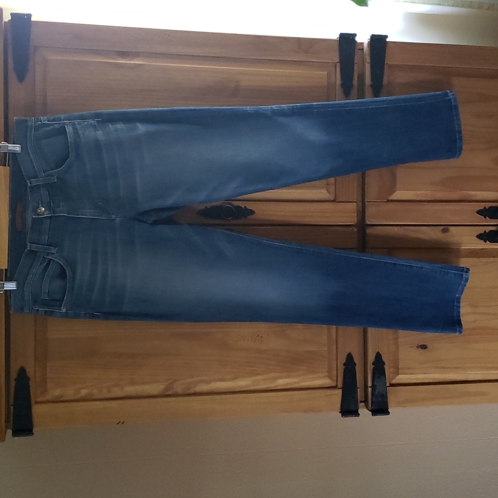 Joe's jeans The Brixton fit